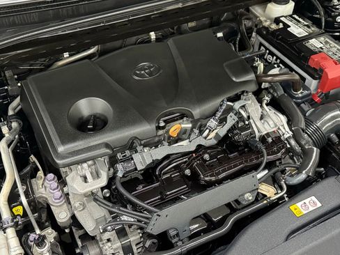 Used 2019 Toyota Camry SE image 44