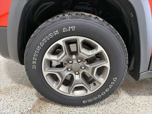 Used 2021 Jeep Cherokee Trailhawk w/ Sun, Sound & Nav Group image 41