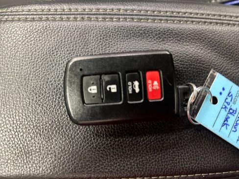 Used 2019 Toyota Corolla XSE w/ Body Protection Package FWD image 31