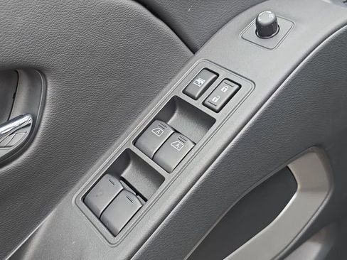 New 2026 Nissan Frontier SV image 21