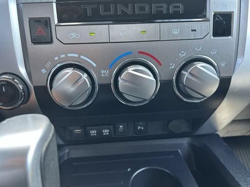 Used 2021 Toyota Tundra SR5 AWD/4WD image 31