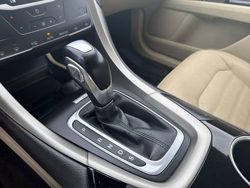 Used 2013 Ford Fusion SE image 26