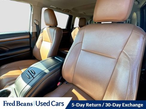 Used 2019 Toyota Highlander Limited AWD/4WD image 28