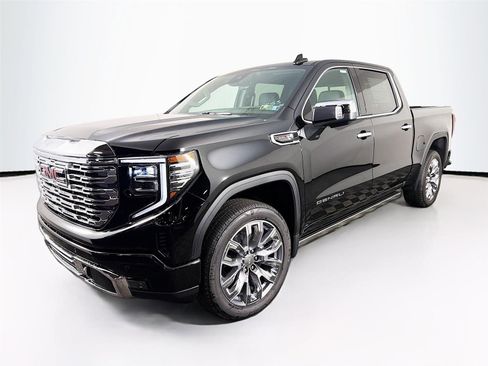 New 2026 GMC Sierra 1500 Denali w/ Denali Reserve Package AWD/4WD image 3