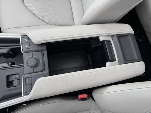 Certified 2024 Toyota Grand Highlander XLE image 26