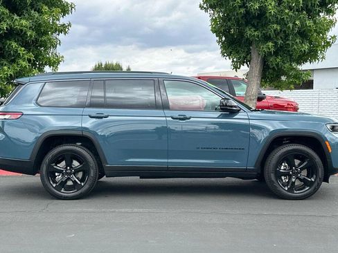 New 2026 Jeep Grand Cherokee L Limited AWD/4WD image 3