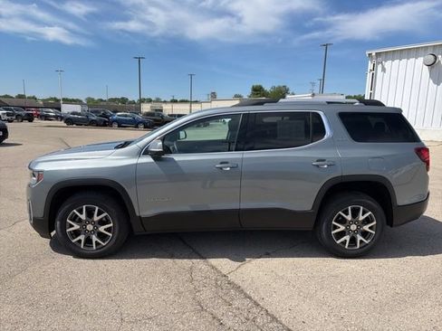 Used 2023 GMC Acadia SLE w/ Driver Convenience Package AWD/4WD image 7