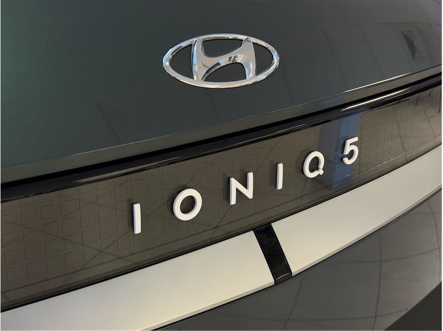 Used 2024 Hyundai Ioniq 5 SEL RWD image 26