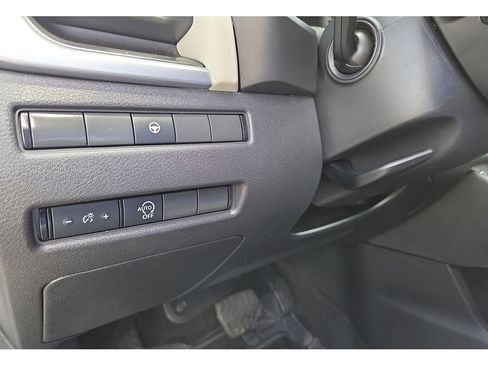 Used 2023 Nissan Rogue SV FWD image 15