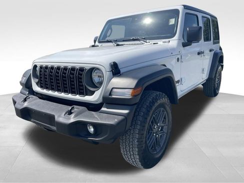 Used 2025 Jeep Wrangler Unlimited Sport AWD/4WD image 18