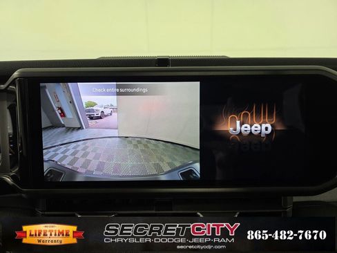 New 2025 Jeep Gladiator Sport image 21