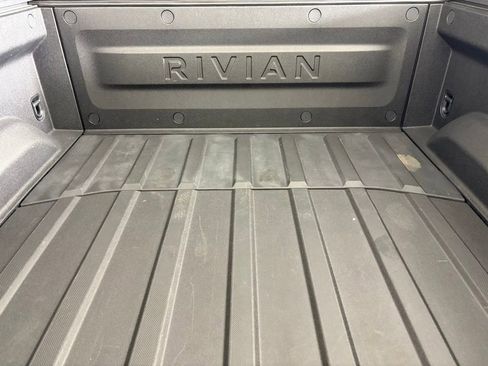 Used 2022 Rivian R1T Adventure image 22