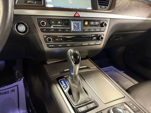 Used 2017 Genesis G80 3.8 w/ Option Group 03 image 21