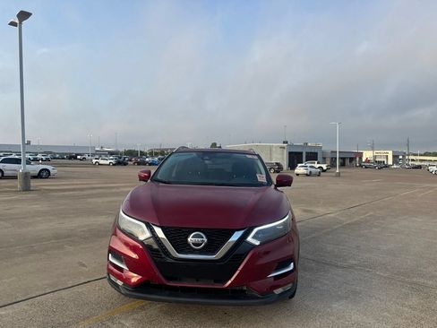 Used 2022 Nissan Rogue Sport SL w/ Premium Package FWD image 5