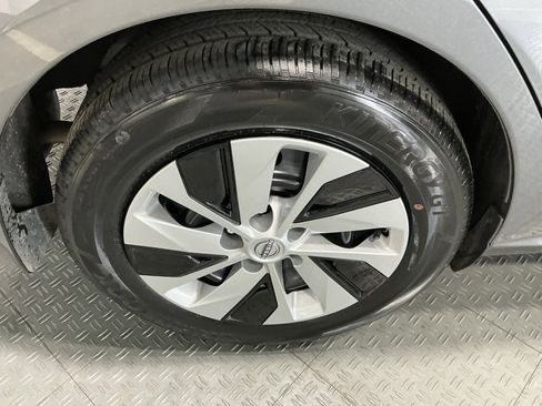 Used 2025 Nissan Altima 2.5 S image 26