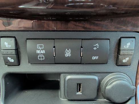 Used 2016 Buick Enclave Leather FWD image 15