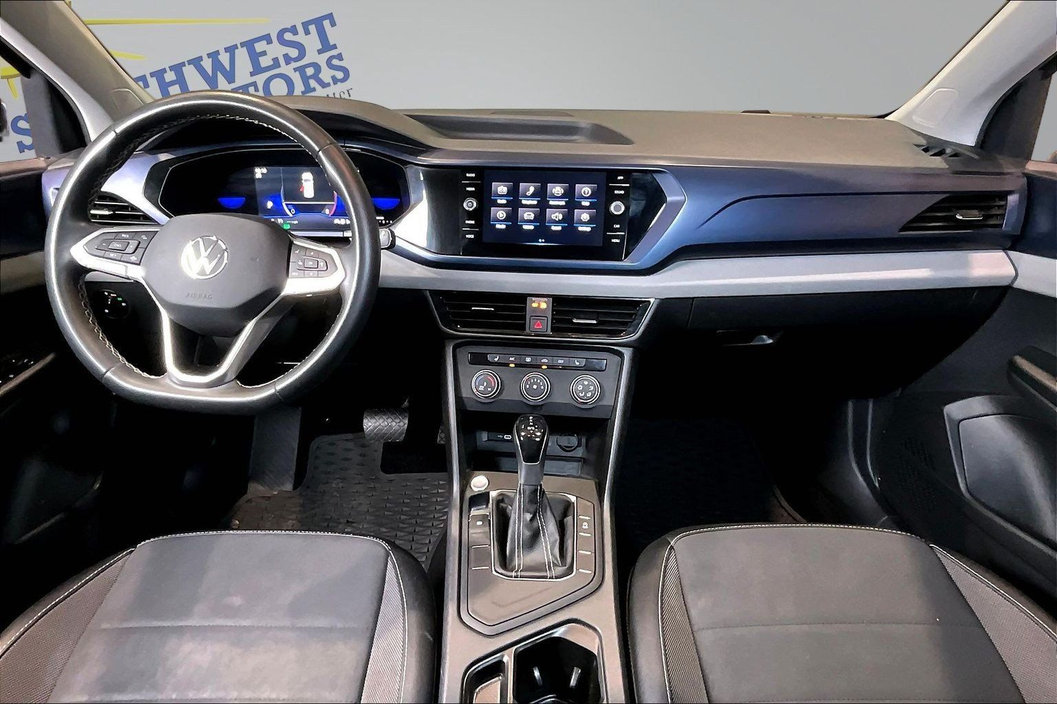 Used 2022 Volkswagen Taos SE FWD image 8