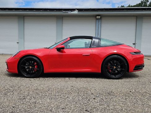 Used 2021 Porsche 911 AWD/4WD image 2