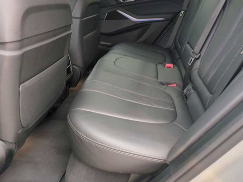 Used 2025 BMW X5 xDrive50e image 26