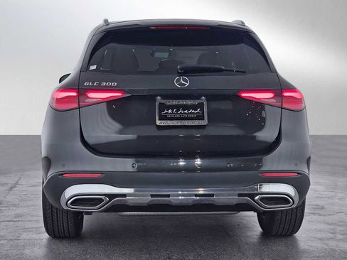 Used 2026 Mercedes-Benz GLC 300 image 4