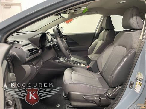 Used 2024 Subaru Crosstrek 2.0i Premium image 11