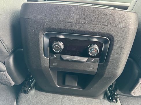 New 2026 Chevrolet Suburban RST image 53