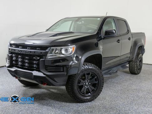 Used 2022 Chevrolet Colorado ZR2 w/ ZR2 Midnight Special Edition AWD/4WD image 3