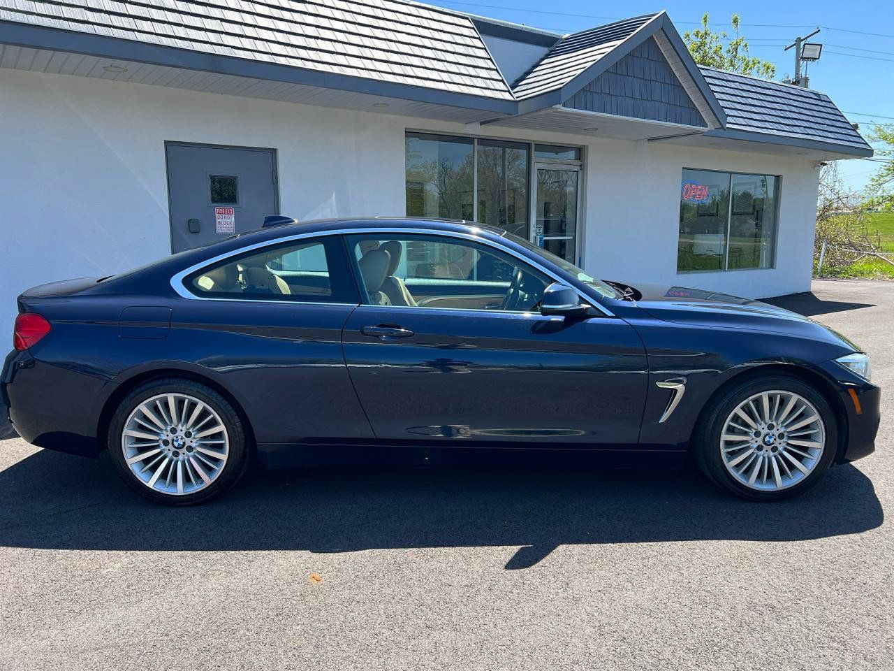 Used 2014 BMW 435i xDrive Coupe AWD/4WD image 7