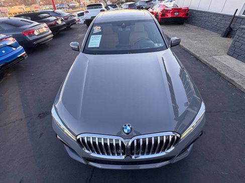 Used 2020 BMW 750i xDrive w/ Autobahn Package image 13