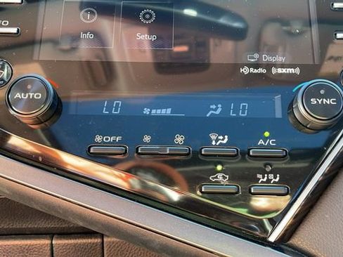 Used 2018 Toyota Camry XLE w/ Audio Package image 22