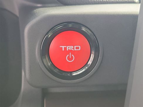 Certified 2025 Toyota Tacoma TRD Sport image 29