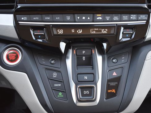 Used 2025 Honda Odyssey EX-L image 9