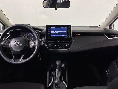 Used 2021 Toyota Corolla LE image 14