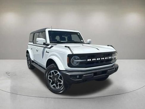 Certified 2024 Ford Bronco Outer Banks AWD/4WD image 1