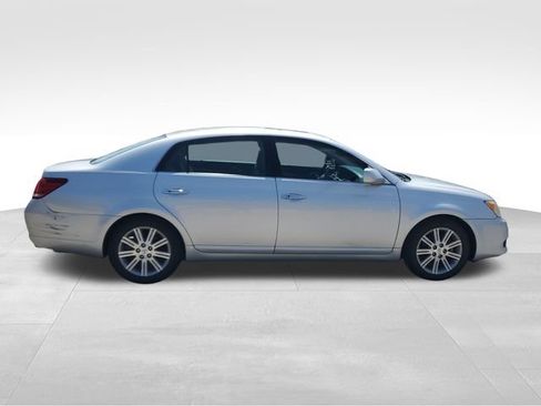 Used 2008 Toyota Avalon Limited FWD image 3
