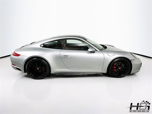 Used 2017 Porsche 911 Carrera S image 5
