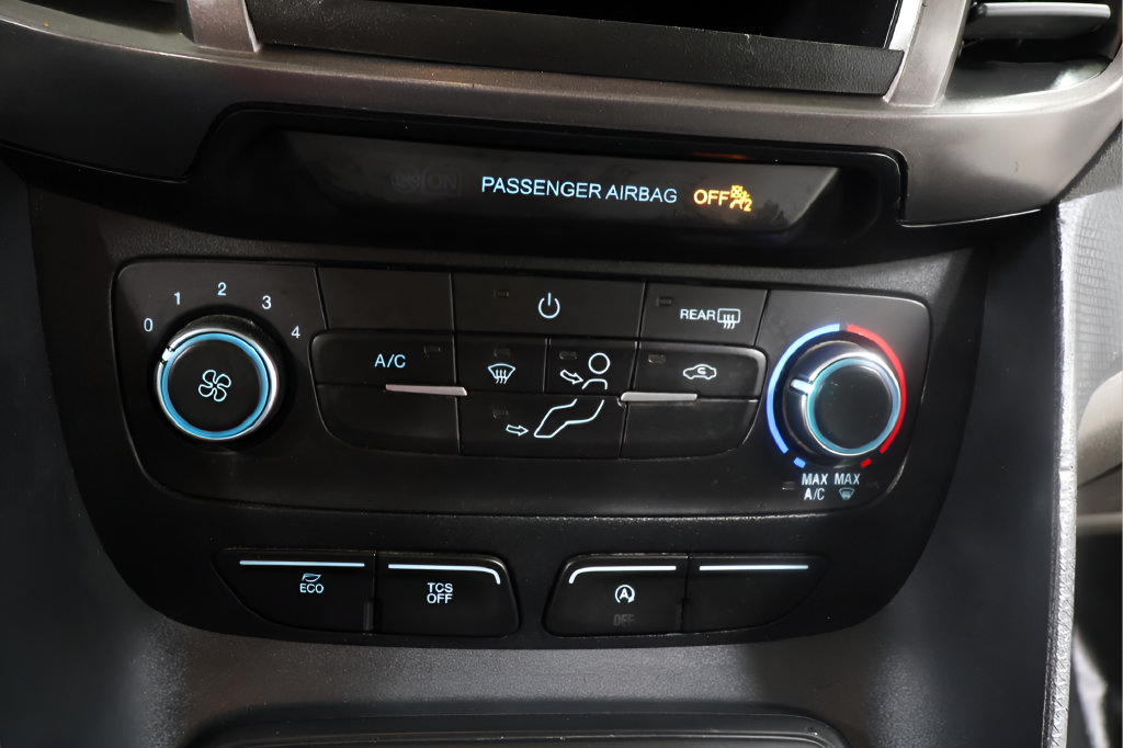 Used 2021 Ford Transit Connect XL FWD image 9