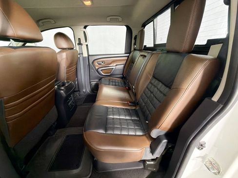 Used 2018 Nissan Titan Platinum Reserve AWD/4WD image 25