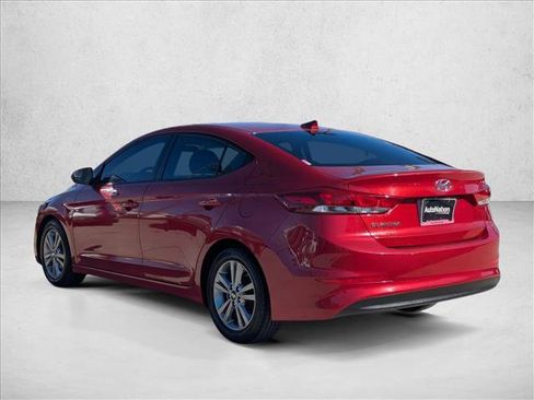 Used 2017 Hyundai Elantra SE image 8