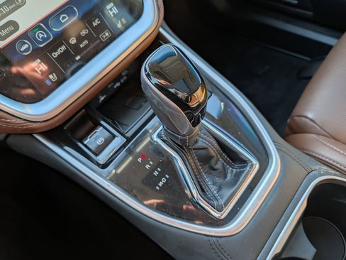 Used 2022 Subaru Outback Touring XT w/ Tech Package 3 image 24