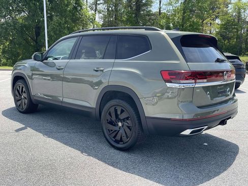 New 2026 Volkswagen Atlas SE FWD image 4