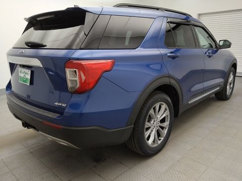 Used 2023 Ford Explorer XLT w/ Equipment Group 202A AWD/4WD image 10