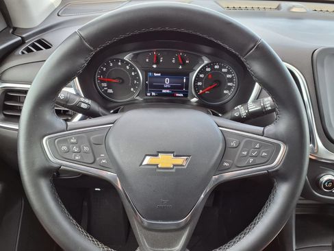 Used 2023 Chevrolet Equinox LT FWD image 10