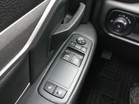 Used 2022 RAM 2500 Tradesman image 7