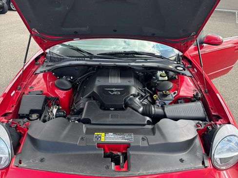 Used 2003 Ford Thunderbird Deluxe image 32