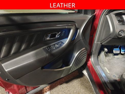 Used 2013 Ford Taurus SHO image 5
