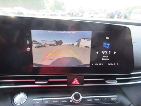 Used 2023 Hyundai Elantra SEL w/ Convenience Package FWD image 24