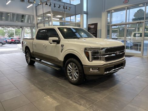 Used 2025 Ford F150 King Ranch AWD/4WD image 2