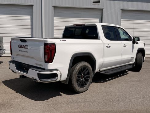 Used 2025 GMC Sierra 1500 Elevation AWD/4WD image 12
