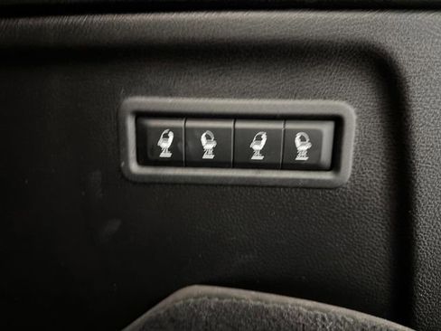 Certified 2024 Jeep Wagoneer L Series III w/ Premium Group I image 17